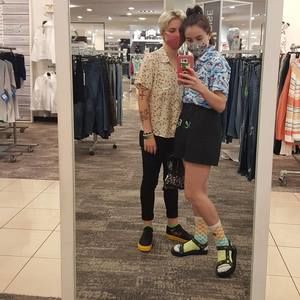 Meet your Posher, Akira